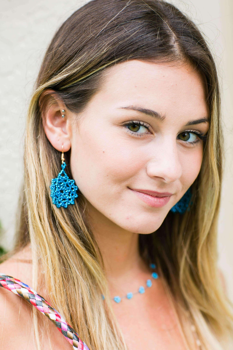 Daisy Chain Necklace in White - Josephine Alexander Collective