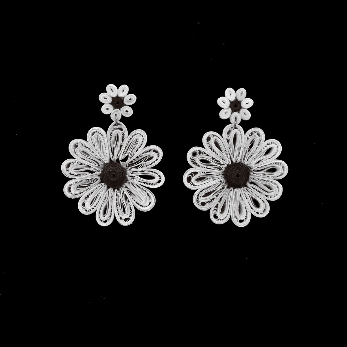 Daisy Flower Earrings - Josephine Alexander Collective