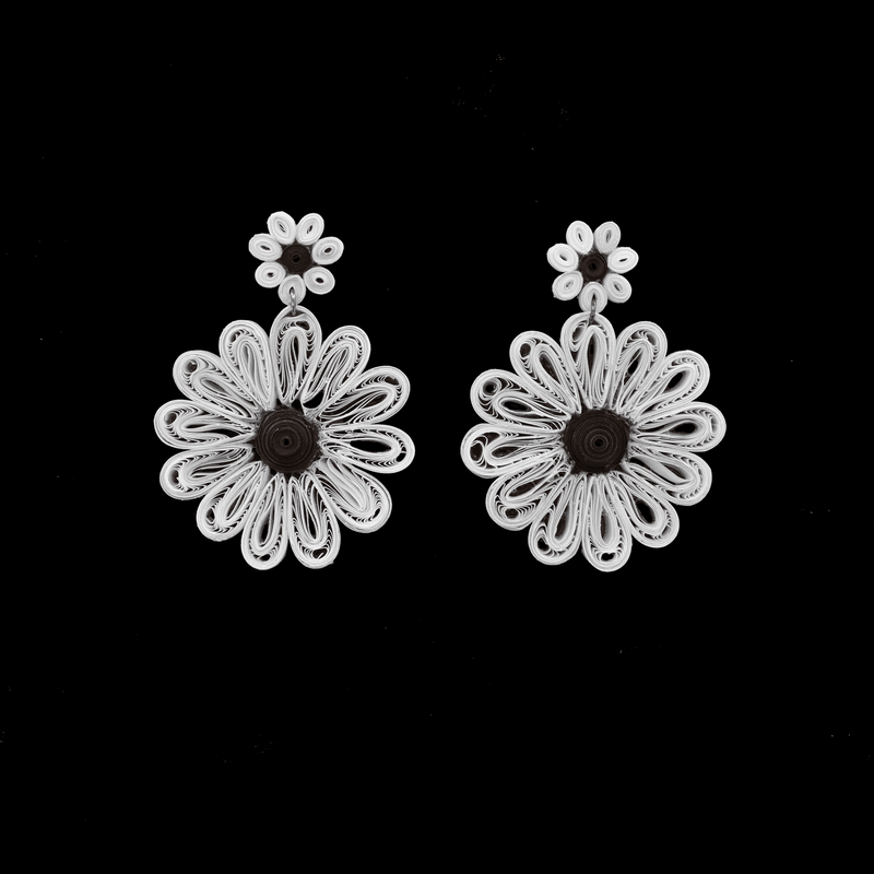 Daisy Flower Earrings - Josephine Alexander Collective