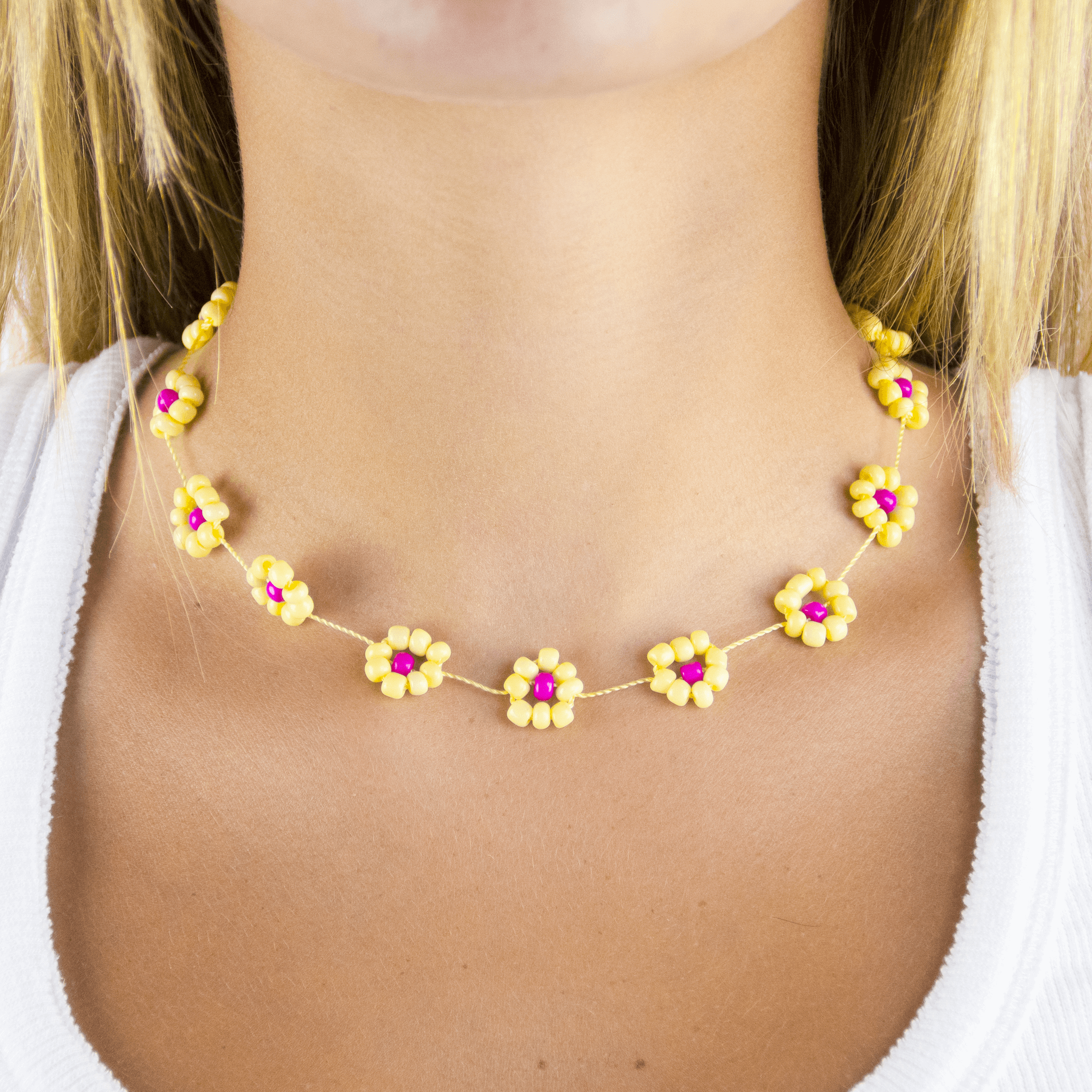 Rainbow Choker Necklace Seed Bead Daisy Choker Hippie Boho - Etsy | Beaded  jewelry, Girly jewelry, Beaded necklace diy