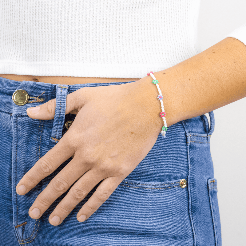 Beaded Daisy Bracelet in Pearl Rainbow - Josephine Alexander Collective